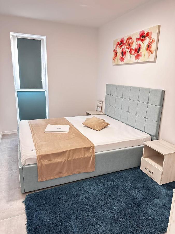Lovely Apartment In Beautiful #Tirgu Mures At Maurer Residence เตอร์กู-มูเรช ภายนอก รูปภาพ
